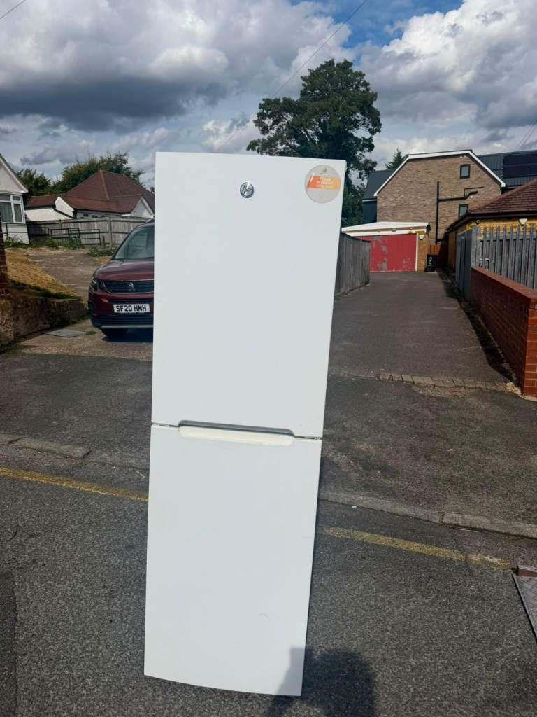 Hoover White Fridge Freezer – Freestanding 50/50 Fridge Freezer, Clean & Fully Working