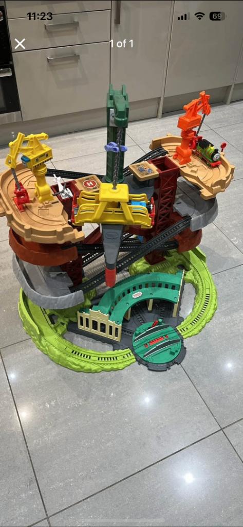 Thomas & Friends Track Set Trains & Cranes Super Tower