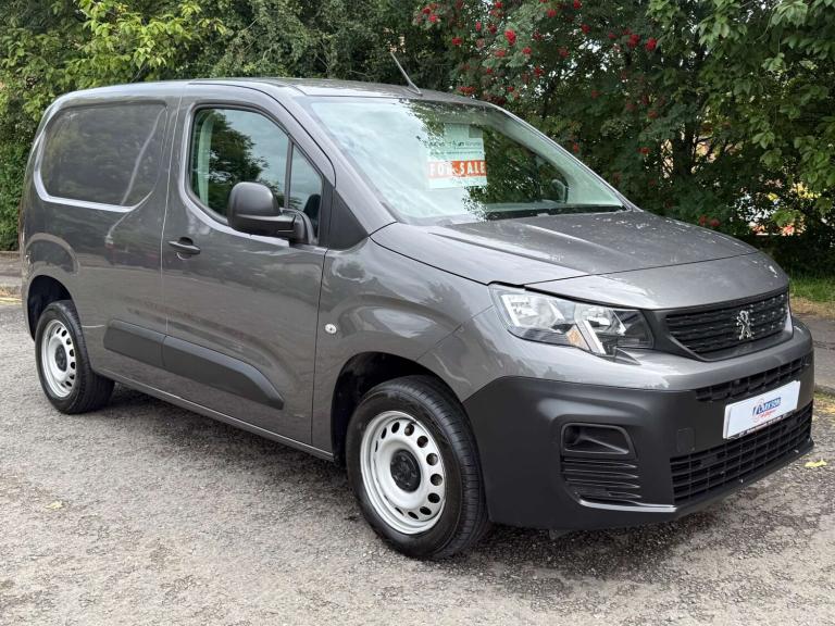 2023 Peugeot Partner Professional Premium+ 1.5BHDi Panel Van Diesel Manual