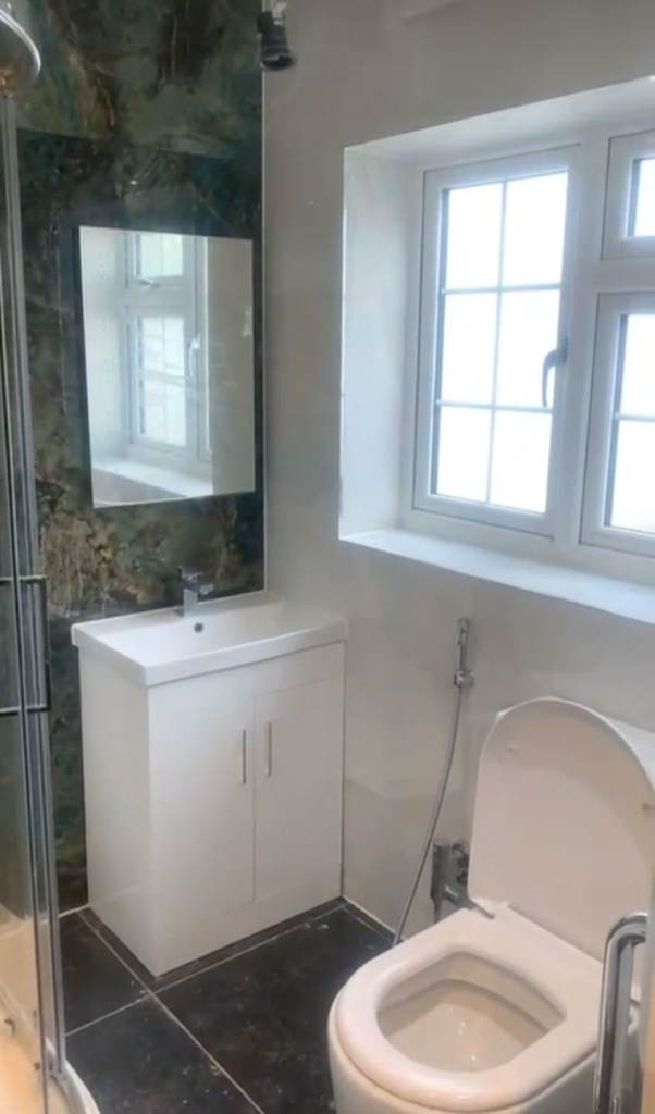 Tap fitter / Shower fitter / Douche fitter / Bathroom fitter / Kitchen fitter