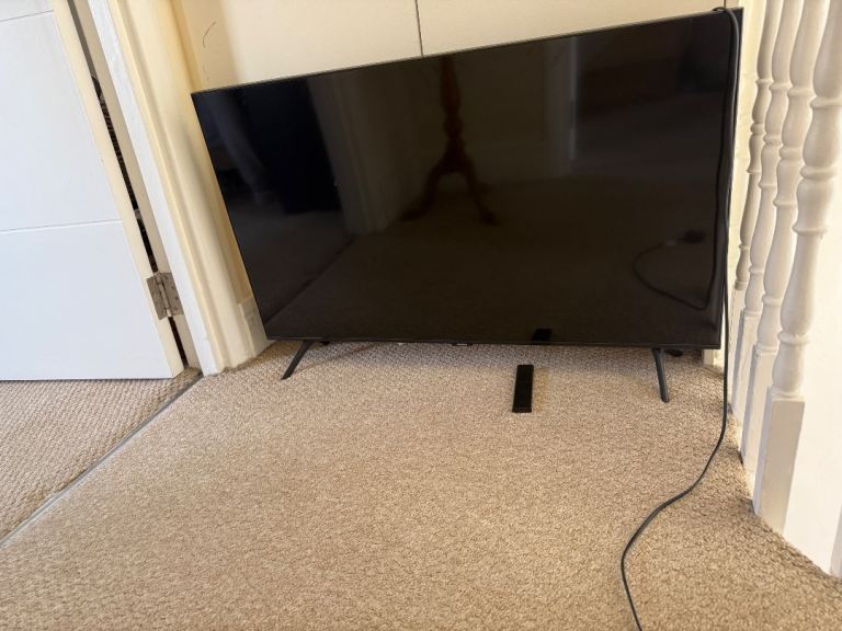 Samsung 43-inch Smart TV UE43AU7100KXXU - good as new Condition