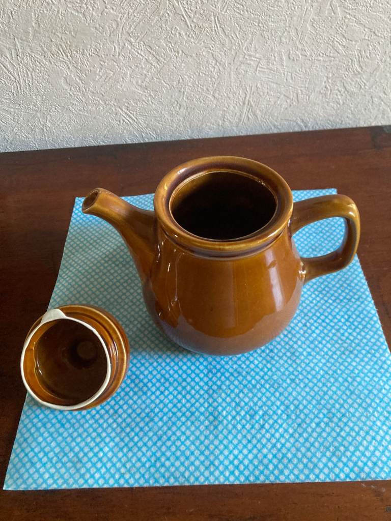 Vintage smiling teapot- Reasonable offer accepted