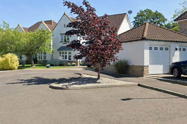 Amenity plots Scotland half hour Edinburgh +road side parking for one car or campervan last few!