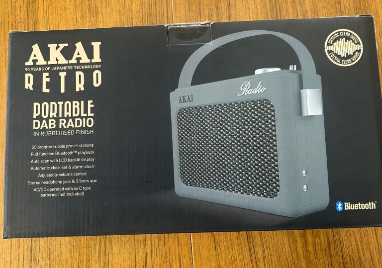 AKAI Retro Radio - Never been unboxed