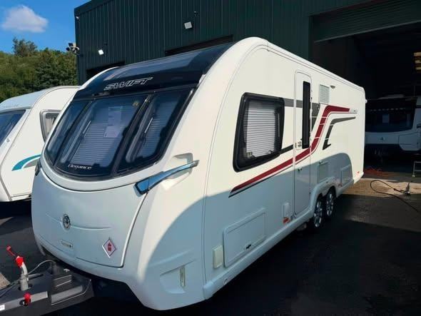 2017 SWIFT ELEGANCE 645 - 4 BERTH CARAVAN 
