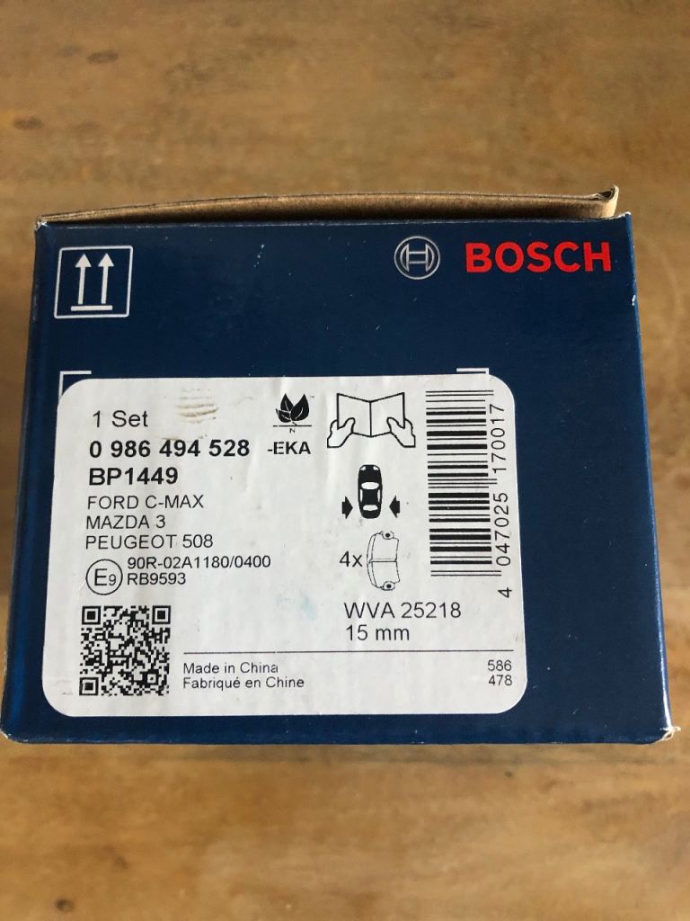 Jaguar S-Type: Bosch BP1449: 1998-2002 Jaguar S-Type Rear Brake Pads