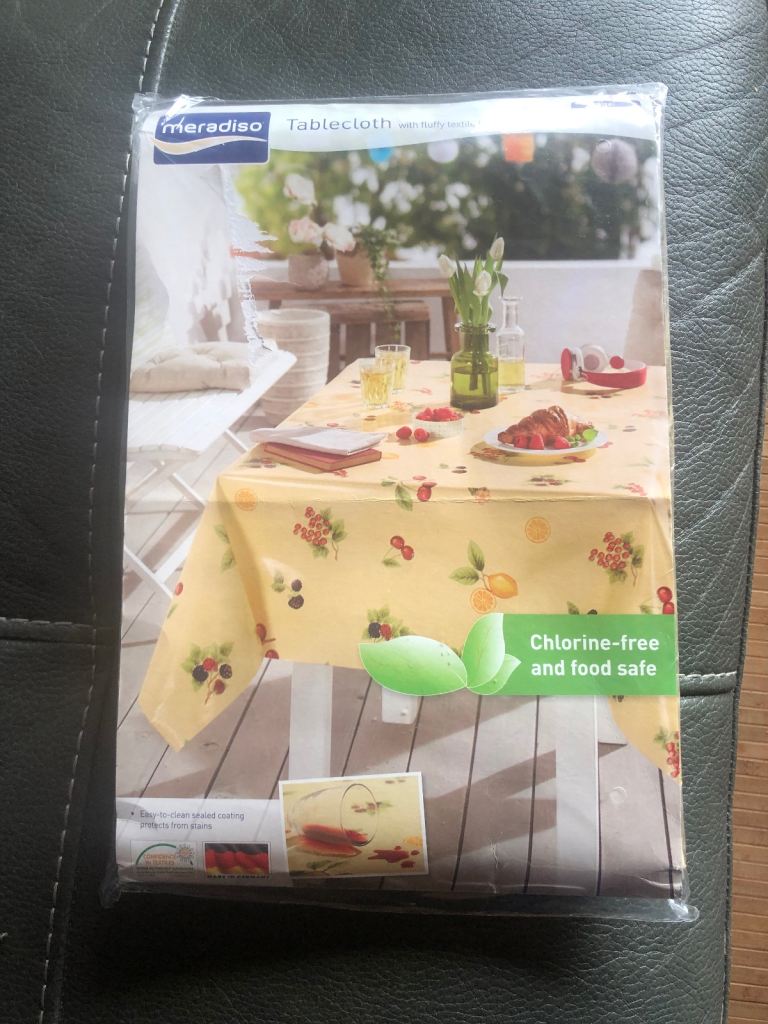 New tablecloth 