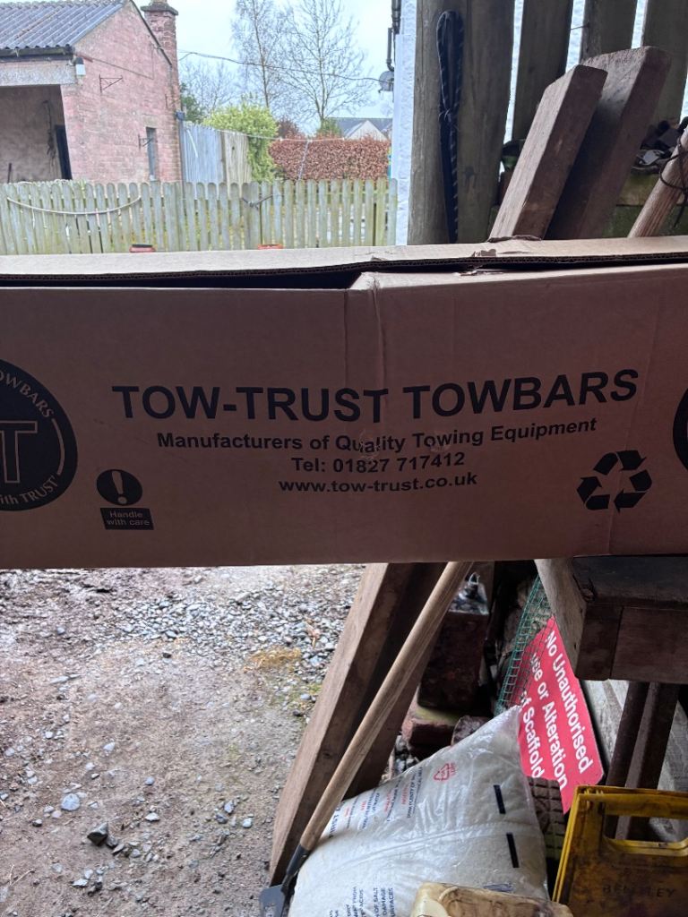 Tow bar NEW