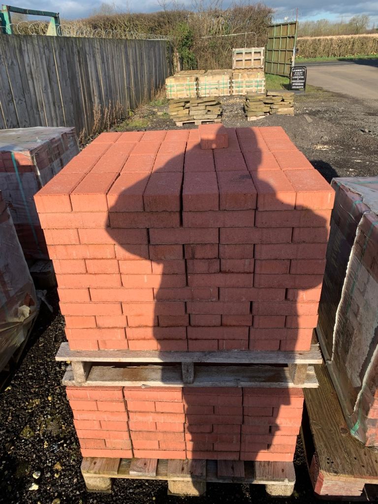 Key blocks pavers pink