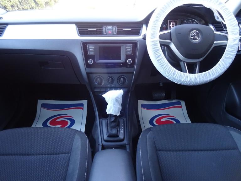 2015 Skoda Rapid 1.4 TSI 125 SE 5dr DSG Automatic **LOW MILEAGE*ONLY 22000 MILES FROM NEW** HATCH...