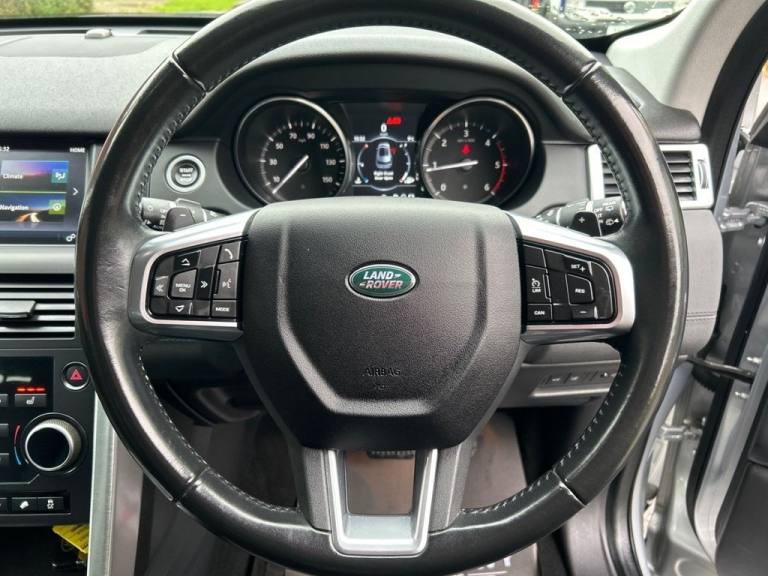 2017 Land Rover Discovery Sport 2.0 TD4 HSE SUV 5dr Diesel Auto 4WD Euro 6 (s/s) (180 ps) ESTATE ...