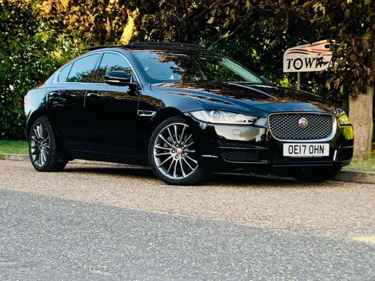 Jaguar XE 2.0d Portfolio Auto AWD Euro 6 (s/s) 4dr Diesel Automatic