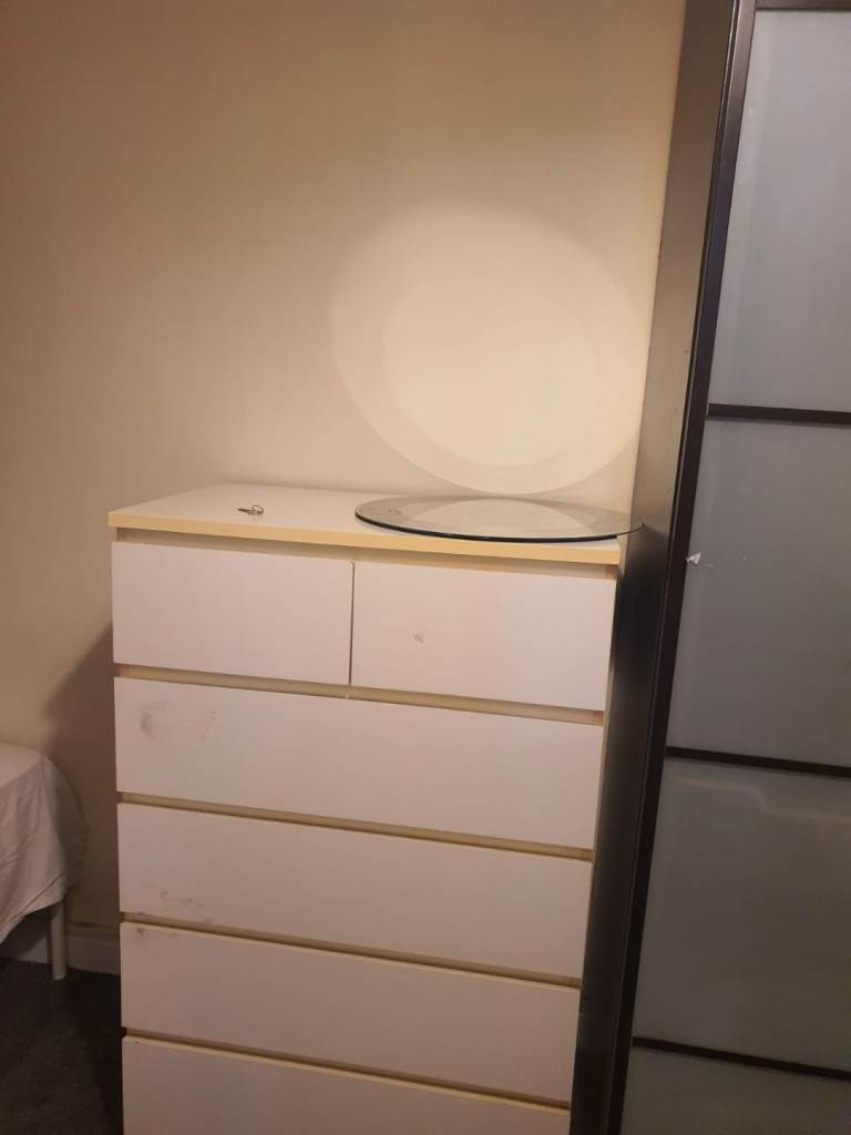 Single bedroom for rent 