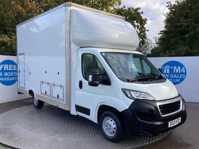 2021 Peugeot Boxer 335 Lo Loader Luton A/C Euro 6 L=13ft 6 Luton Diesel Manual