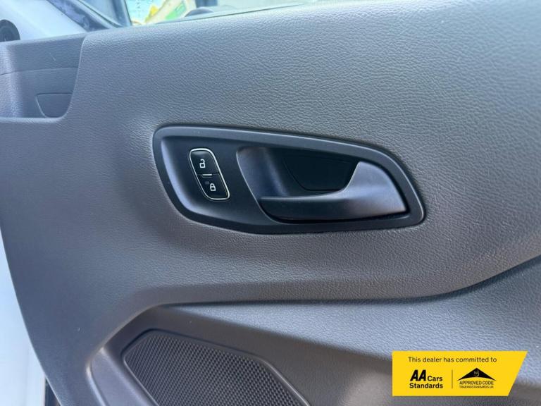 2021 Ford Transit 2.0 350 EcoBlue Leader Crew Van Double Cab 6dr Diesel Manual RWD L3 H3 Euro Com...