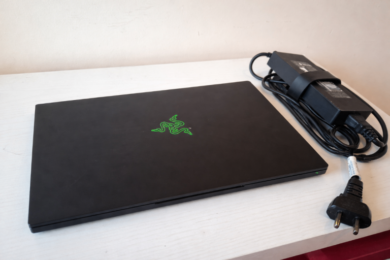 Razer Blade 15 360hz l RTX 3080 Ti 16gb | i7 12th Gen | 32GB RAM | 1TB SSD | High-End Gaming Laptop