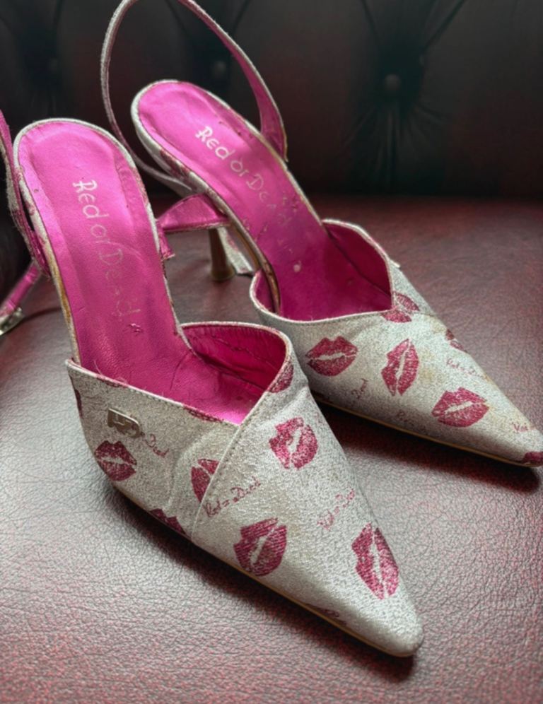 Red or Dead White & Pink Kiss Print Heels – Good Condition