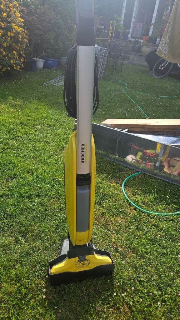 Karcher floor cleaner