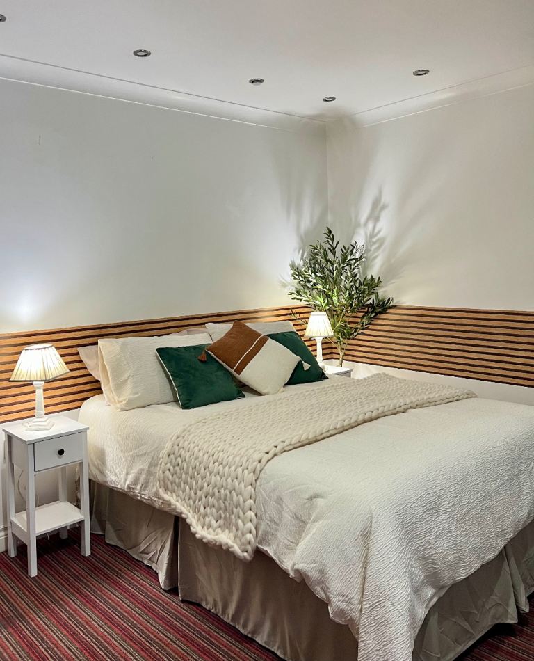 Private Furnished Annex with Conservatory | BHX Airport & NEC | Bills Included