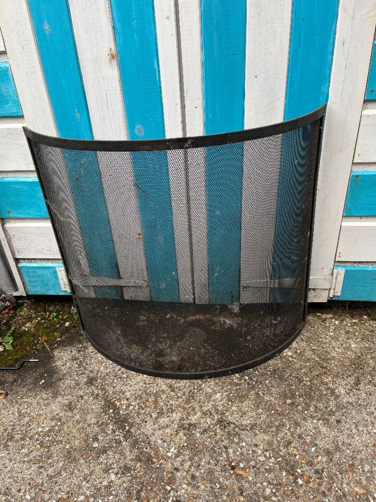 Heavy metal fire guard - Vintage