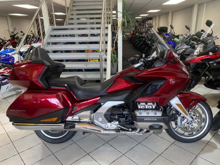 Honda GL 1800 Goldwing 2018 Only 8,471 Miles!!