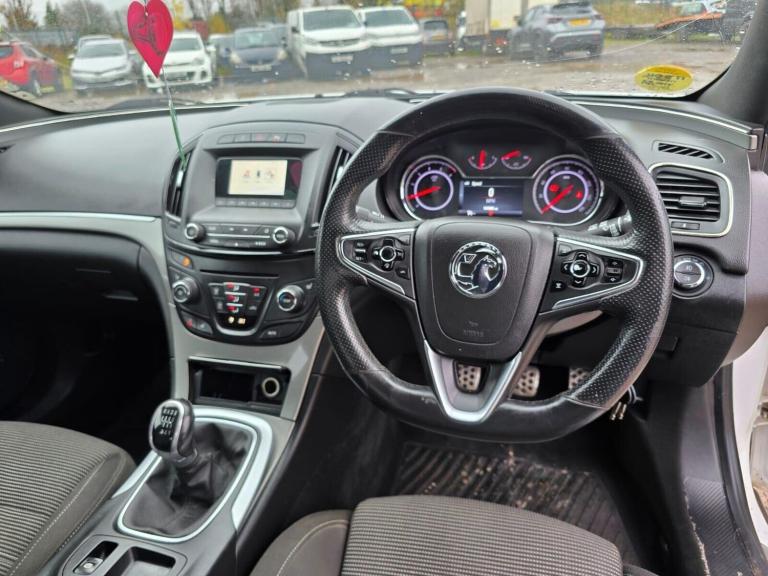 2015 Vauxhall Insignia 2.0 CDTi Limited Edition Hatchback 5dr Diesel Manual Euro 5 (130 ps) Hatch...
