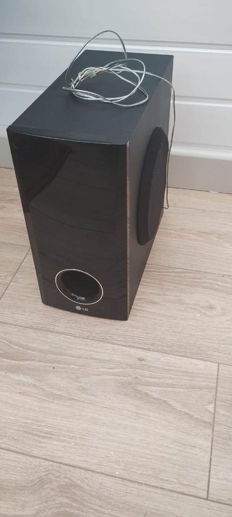 LG sub woofer 