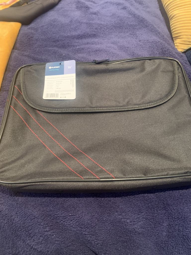 Brand new lap top bag