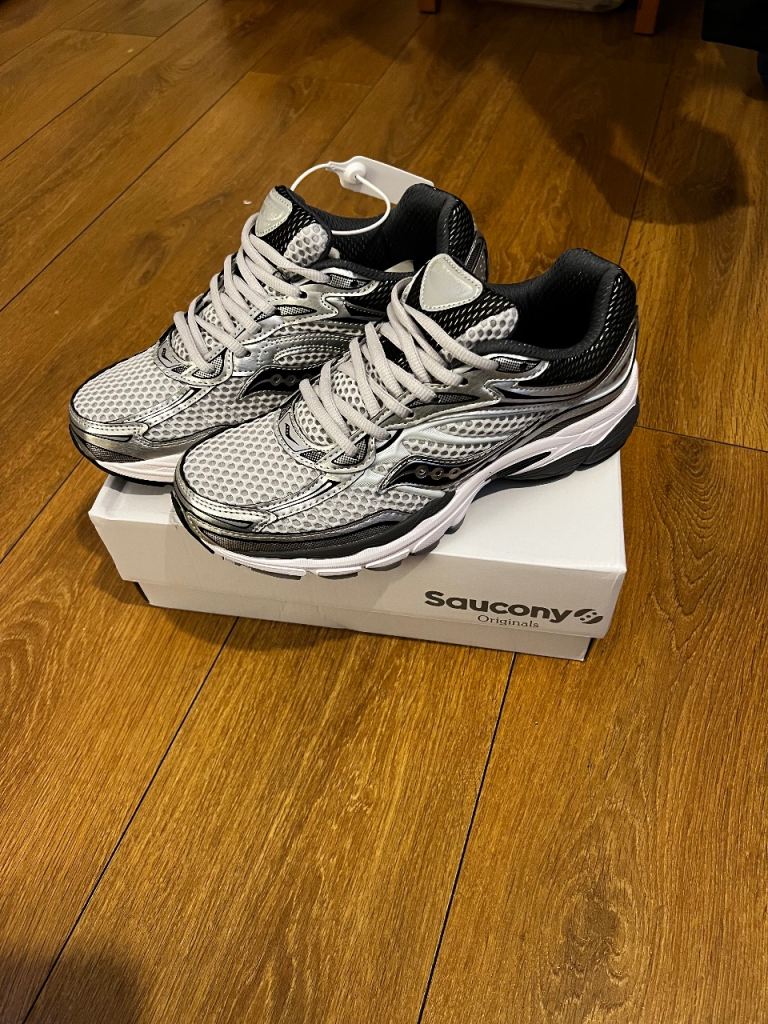 Saucony omni 9 trainers 