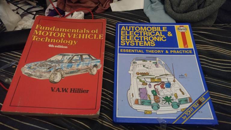 Haines manual automobile electrical & electronic systems + fundamentals of vehicle technology book 