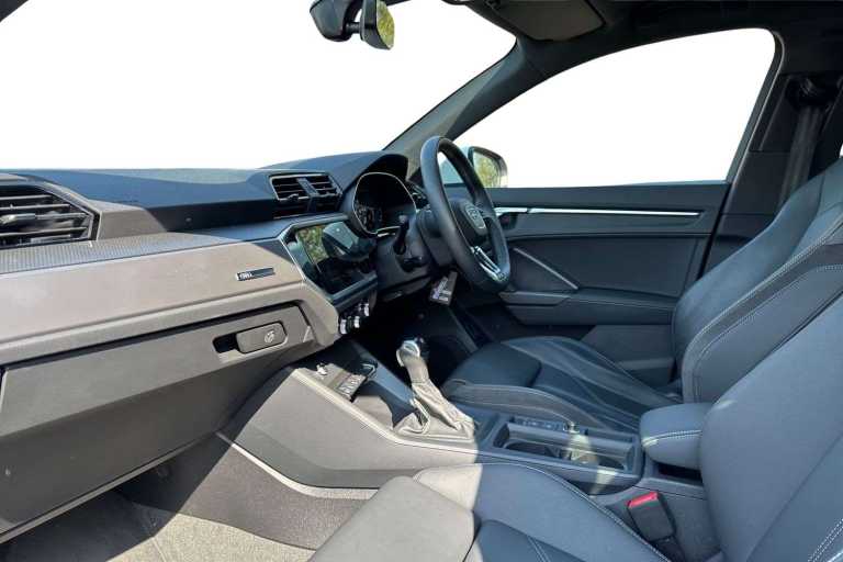 2022 Audi Q3 40 TDI 200 Quattro S Line 5dr S Tronic SUV Diesel Automatic