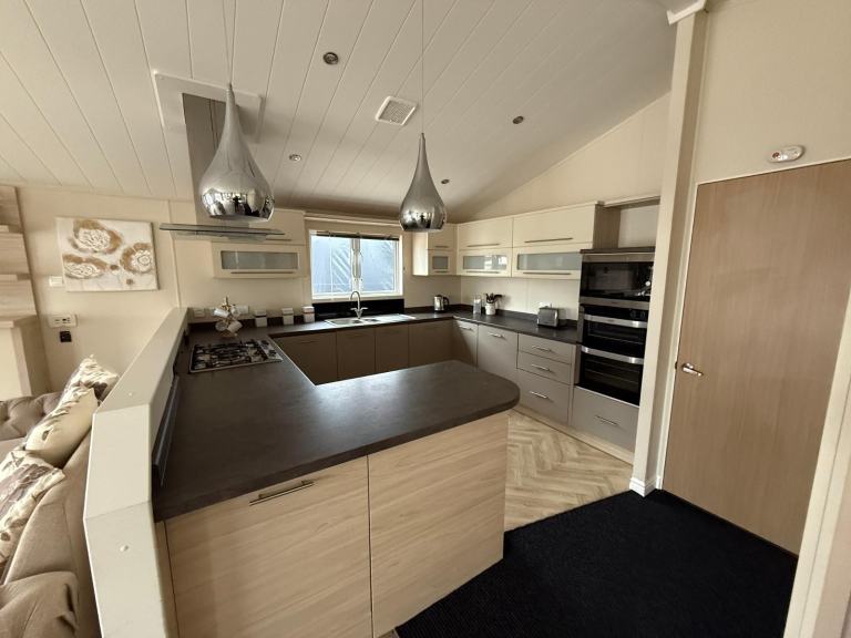 40x20 2 Bed Twin Lodge - DG, CH, Bath, Ensuite, Patio Doors - Offsite / Own Land