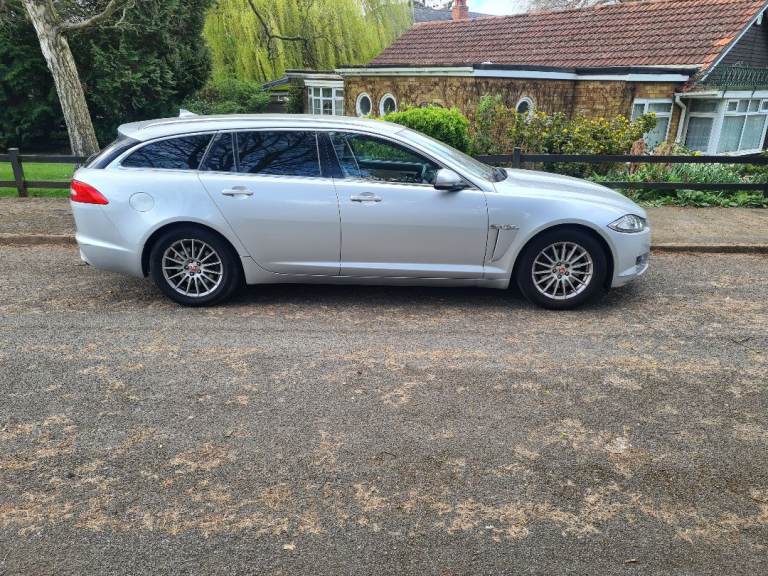 Jaguar xf sportbrake estate 