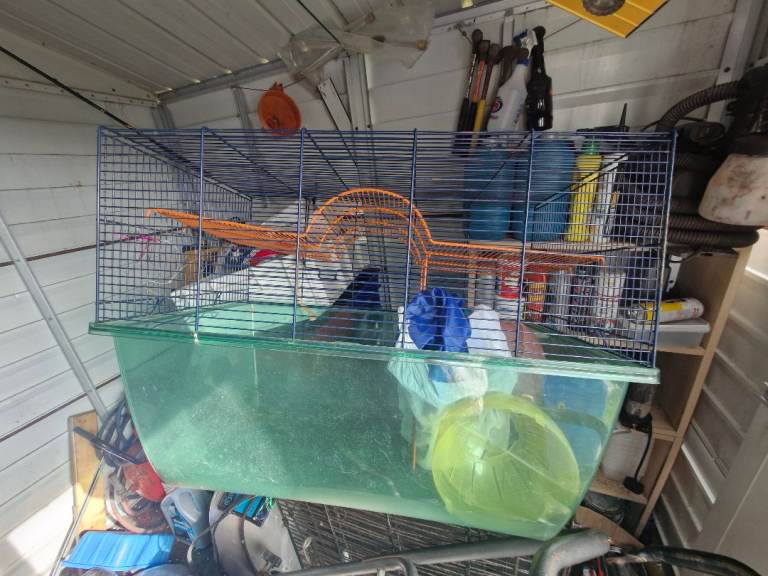 Hamster cage / gerbil cage