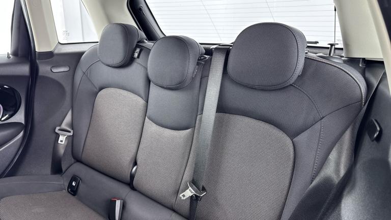 2021 MINI Hatch 1.5 Cooper Classic 5dr Auto [Comfort/Nav Pack] Petrol Hatchback Hatchback Petrol ...