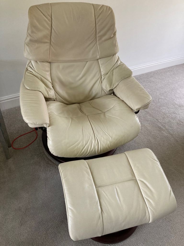 Stress less leather recliners