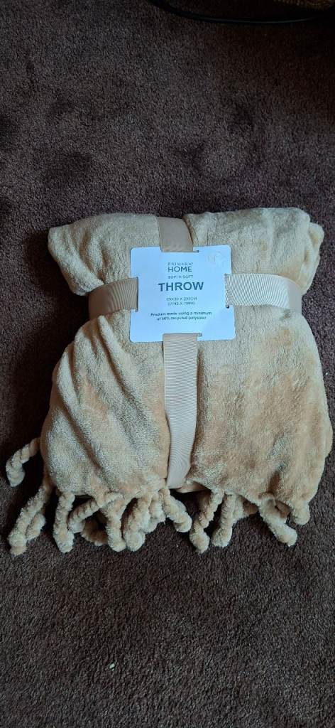 Large Tassel edge Throw