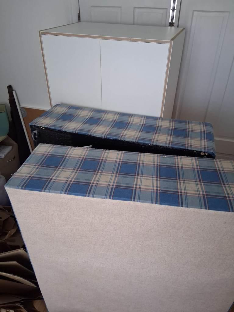 Double bed in 2 parts, with wheels
