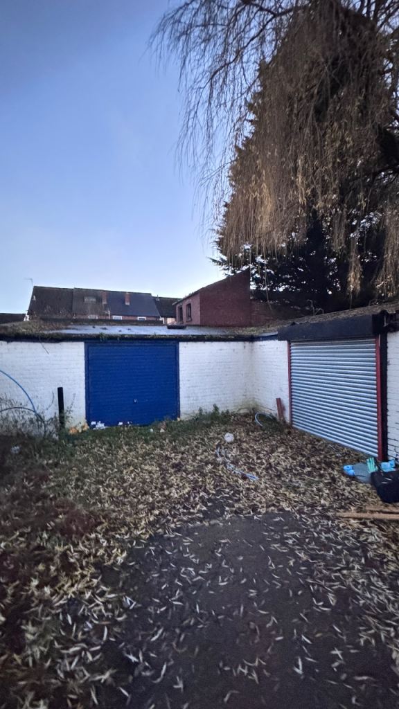 Two Lock Ups with Electric and Drainage Connected 