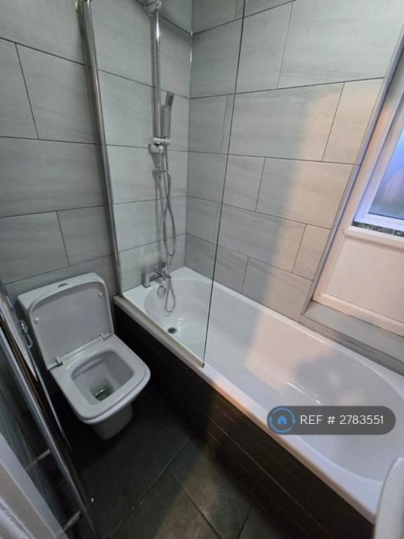 3 bedroom house in Hartley Brook Road, Sheffield, S5 (3 bed) (#2783551)