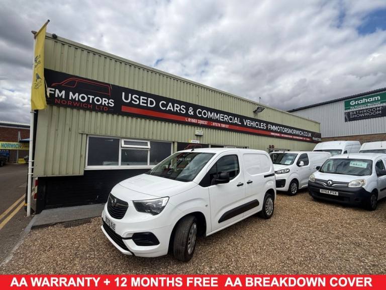 2020 70 VAUXHALL COMBO 1.6 TURBO D 2300 SPORTIVE PANEL VAN 4DR DIESEL MANUAL L1
