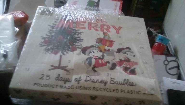New Disney Mickey & Minnie Baubles Christmas Advent Calendar