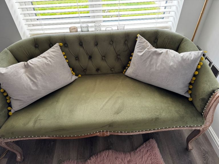 2 seater sofa 