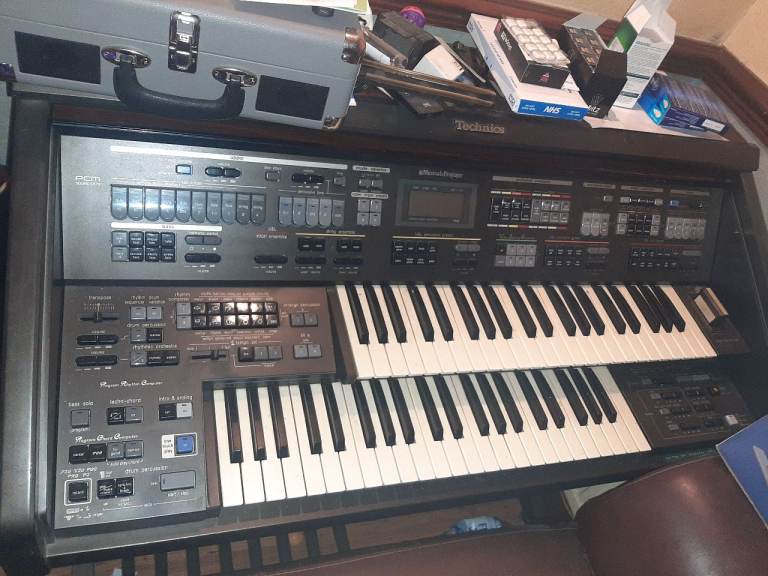 Technics electric organ 