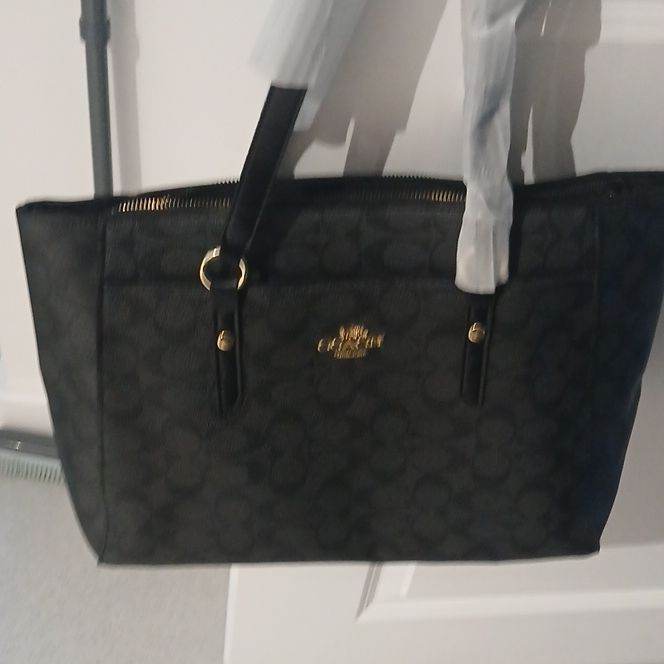 Coach Black Signature Tote Bag – Brand New