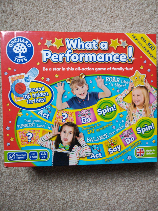 Orchard Toys What a Performance family game 