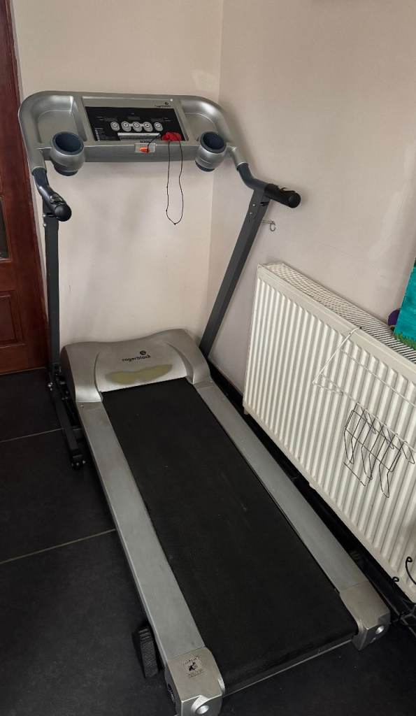 TREADMILL FOR SALE (FOLDABLE)