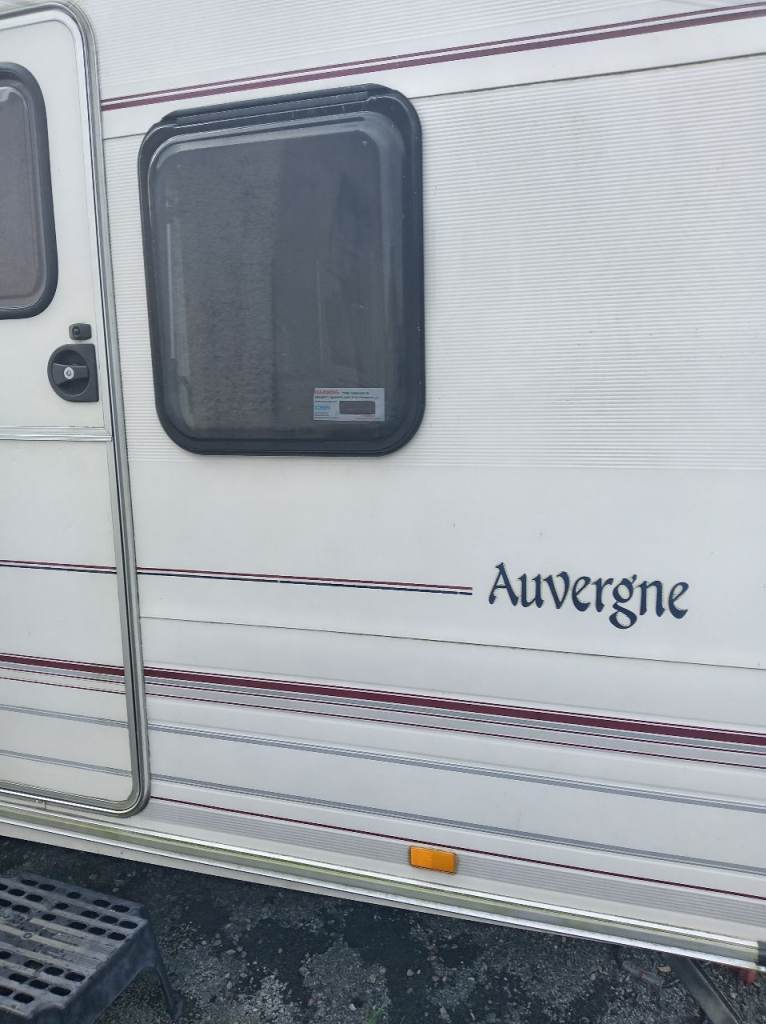 18 foot? Caravan 