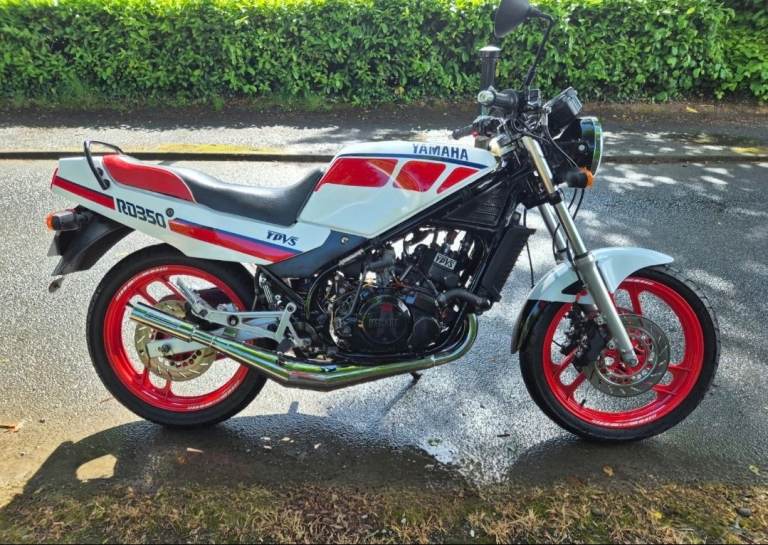 🔴⚫️⚪️ Yamaha rd350 lc ypvs 1wt matching numbers bike not many left as good cheap investment bike 