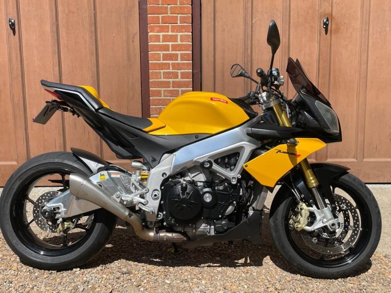 2011 APRILIA TUONO V4 APRC